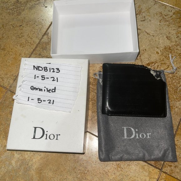Dior Homme Men's Patent Leather Damaged BiFold Wallet - Christian Dior 2006 - Picture 3 of 12